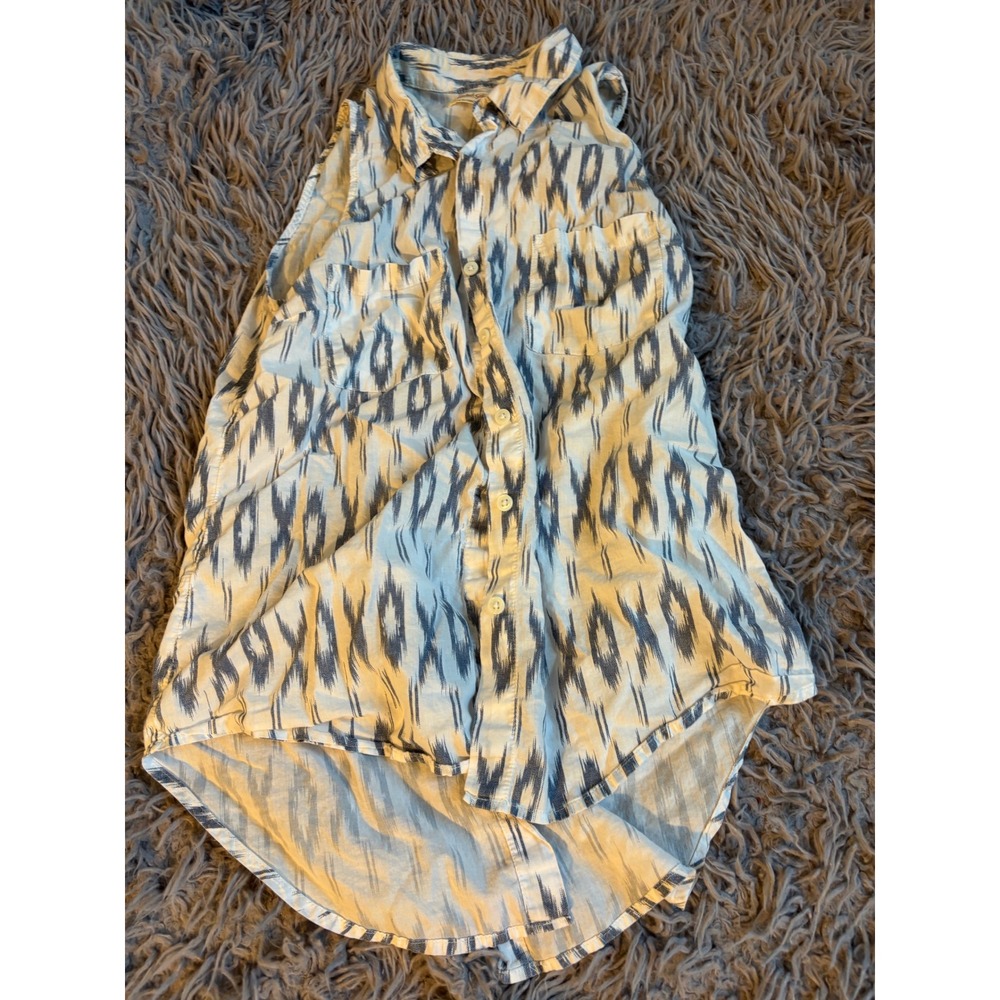 Faded Glory Womens Small Blue White Ikat Sleeveless Button Down Shirt Split Back